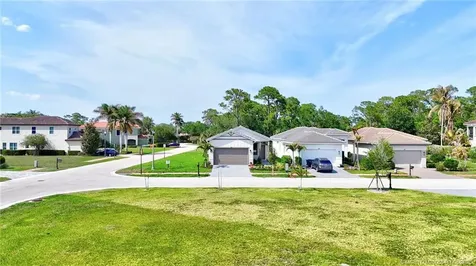 104 SE Strada Cervaro Port St Lucie FL 34952