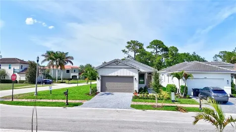104 SE Strada Cervaro Port St Lucie FL 34952