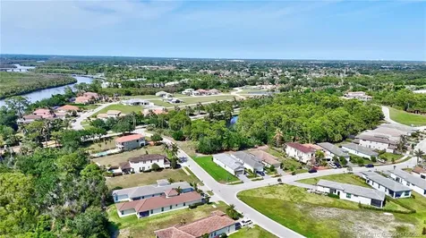 104 SE Strada Cervaro Port St Lucie FL 34952