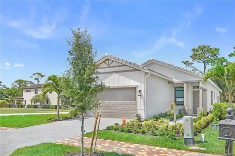 104 SE Strada Cervaro Port St Lucie FL 34952