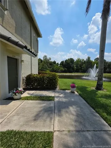 1560 SE Hampshire Way Stuart FL 34994