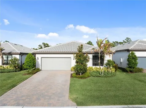 373 SE Filoli Drive Port St Lucie FL 34984