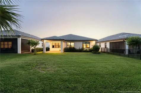 373 SE Filoli Drive Port St Lucie FL 34984