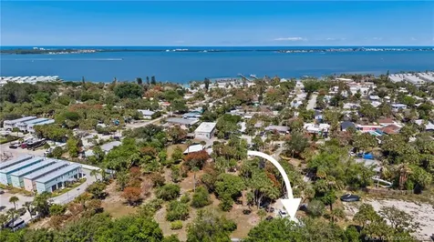 2614 NE Palm Avenue Jensen Beach FL 34957