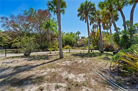 2614 NE Palm Avenue Jensen Beach FL 34957