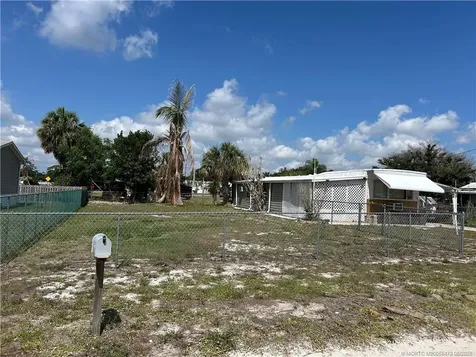 1574 NE Oriole Avenue Stuart FL 34994