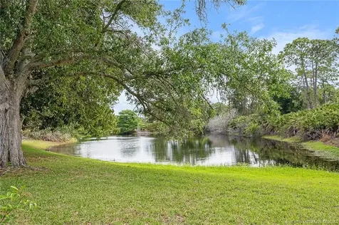 7627 SE Fiddlewood Lane Hobe Sound FL 33455