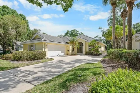 7627 SE Fiddlewood Lane Hobe Sound FL 33455