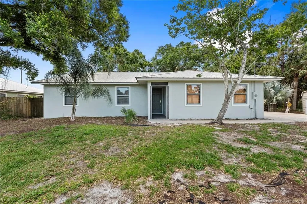 7005 Salerno Road Fort Pierce FL 34951
