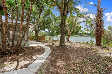 7005 Salerno Road Fort Pierce FL 34951
