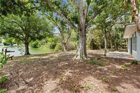 7005 Salerno Road Fort Pierce FL 34951