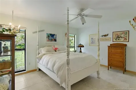 2142 SE Bryson Avenue Port St Lucie FL 34952