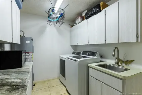 2142 SE Bryson Avenue Port St Lucie FL 34952