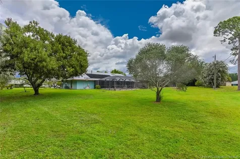 2142 SE Bryson Avenue Port St Lucie FL 34952