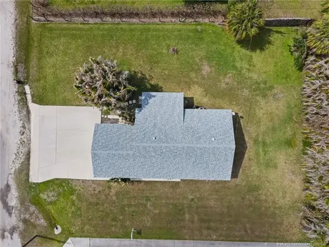 6285 SE Highland Avenue Stuart FL 34997