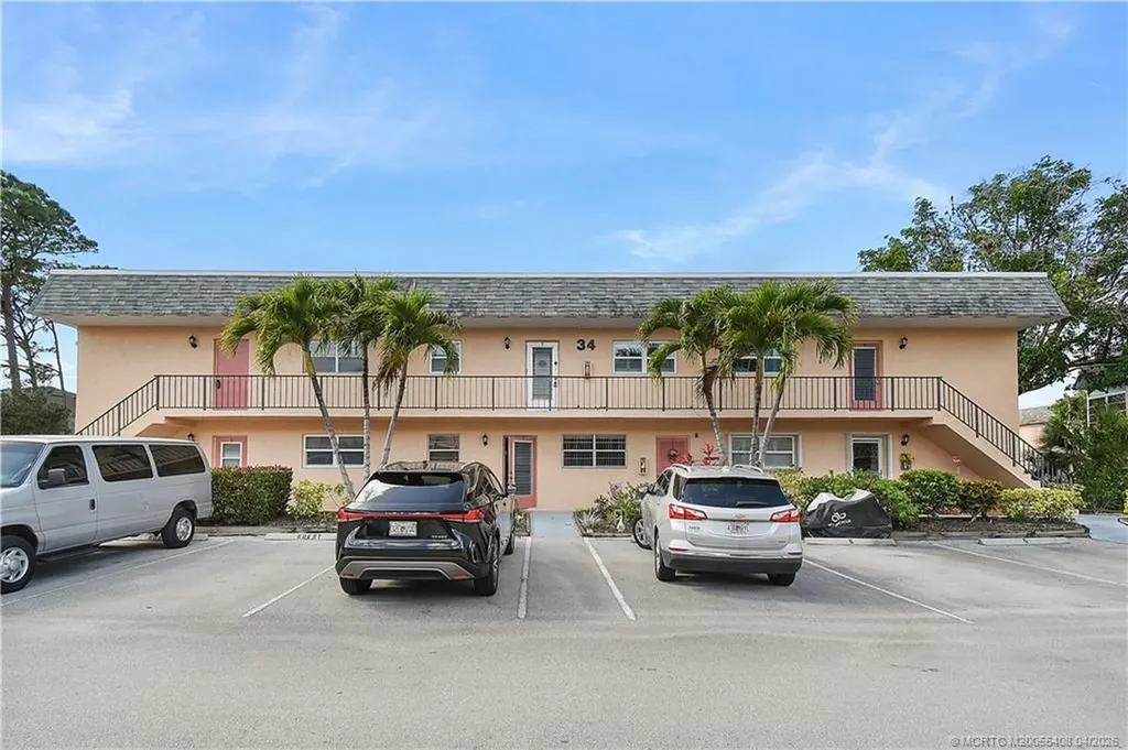 2950 SE Ocean Boulevard Stuart FL 34996