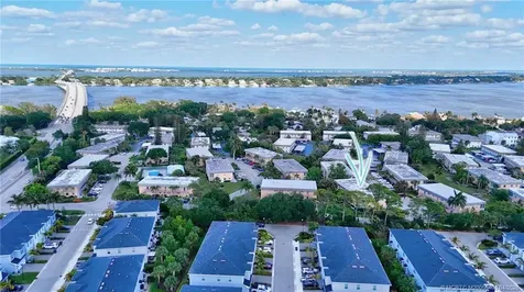2950 SE Ocean Boulevard Stuart FL 34996