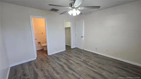 626 SW Lakehurst Drive Port St Lucie FL 34983