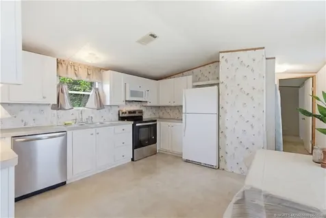 4646 SE Circle Way Stuart FL 34997