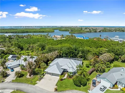 4220 SE Rainbows End Stuart FL 34997