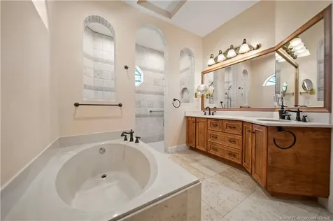 4220 SE Rainbows End Stuart FL 34997