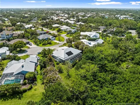 4220 SE Rainbows End Stuart FL 34997