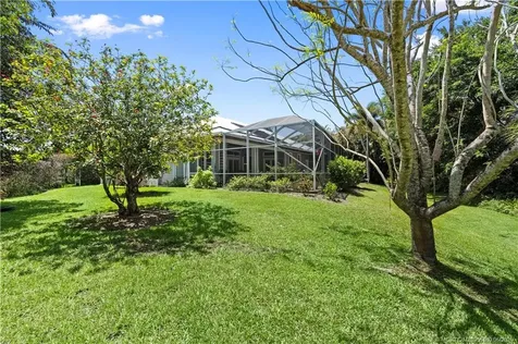 4220 SE Rainbows End Stuart FL 34997