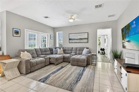 671 SE Pin Oak Terrace Stuart FL 34997