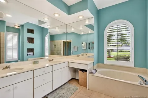 671 SE Pin Oak Terrace Stuart FL 34997