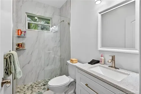 671 SE Pin Oak Terrace Stuart FL 34997