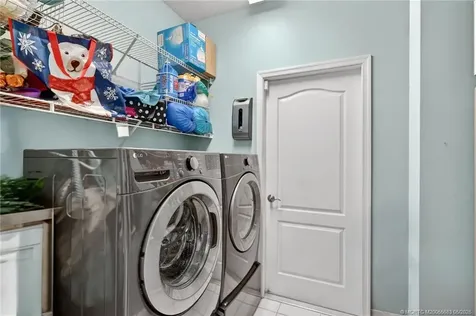 671 SE Pin Oak Terrace Stuart FL 34997