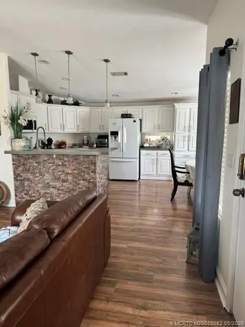 4463 Edwina Lane Lake Worth FL 33463