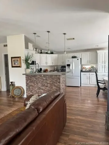 4463 Edwina Lane Lake Worth FL 33463
