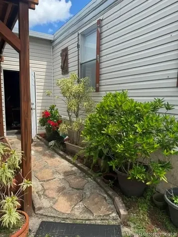 4463 Edwina Lane Lake Worth FL 33463