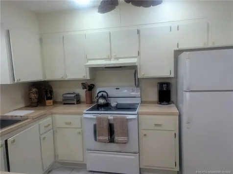 2950 SE Ocean Boulevard Stuart FL 34996