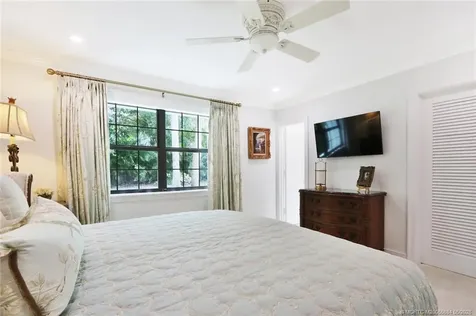 21 Emarita Way Sewalls Point FL 34996