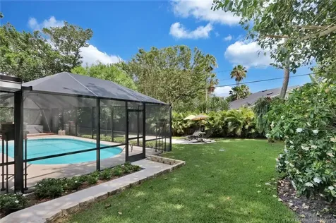 21 Emarita Way Sewalls Point FL 34996