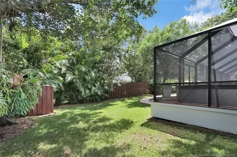 21 Emarita Way Sewalls Point FL 34996