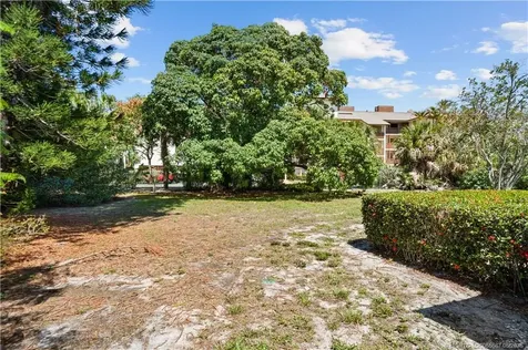 391 SE Edgewood Drive Stuart FL 34996