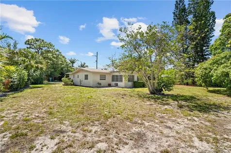 391 SE Edgewood Drive Stuart FL 34996