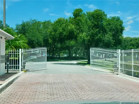 2506 SE Anchorage Cove Port St Lucie FL 34952