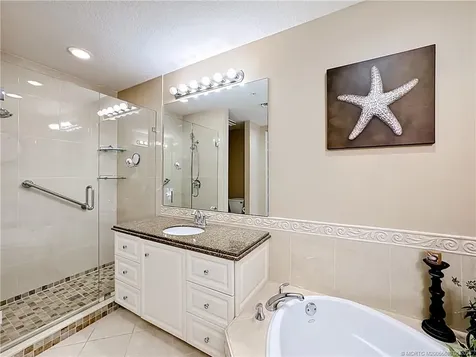 13 Harbour Isle Drive W Fort Pierce FL 34949
