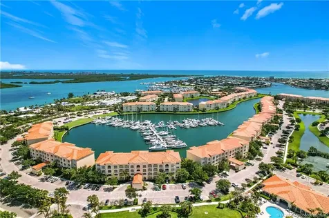 13 Harbour Isle Drive W Fort Pierce FL 34949