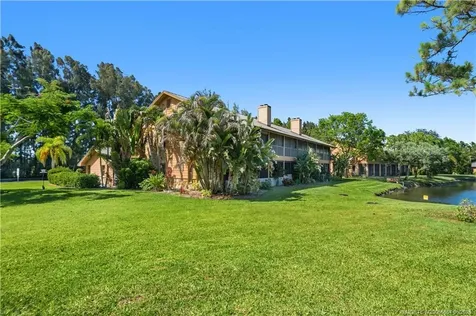 102 SE Crestwood Circle Stuart FL 34997