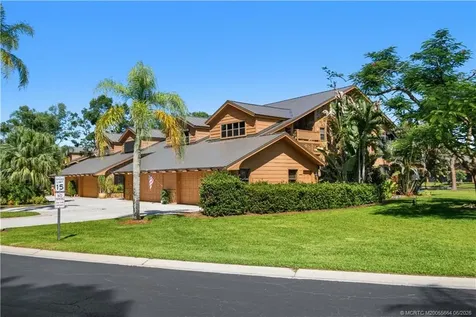 102 SE Crestwood Circle Stuart FL 34997