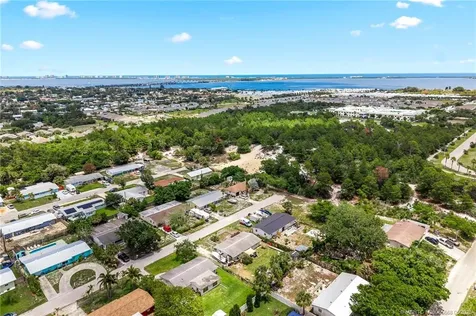 1466 NE Silver Maple Way Jensen Beach FL 34957