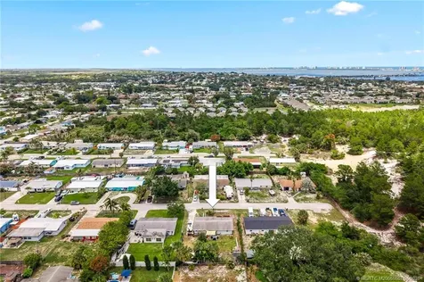 1466 NE Silver Maple Way Jensen Beach FL 34957