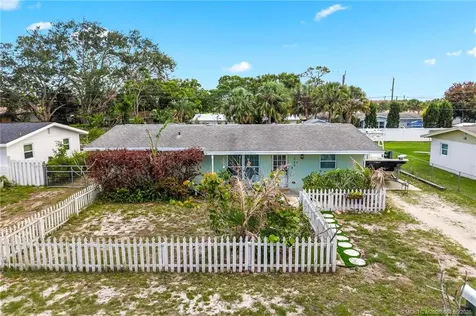 1466 NE Silver Maple Way Jensen Beach FL 34957