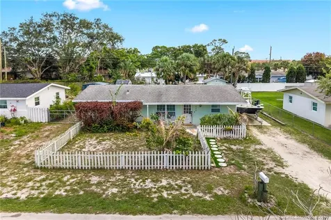 1466 NE Silver Maple Way Jensen Beach FL 34957