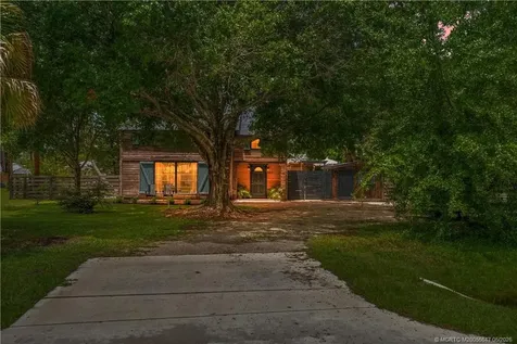5813 Papaya Drive Fort Pierce FL 34982